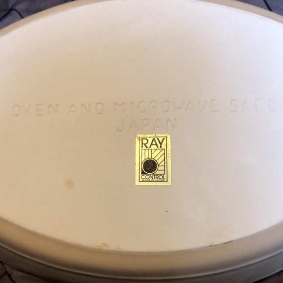 Ceramic casserole dish. Made in Japan. Ray control brand. - Picture 3 of 3